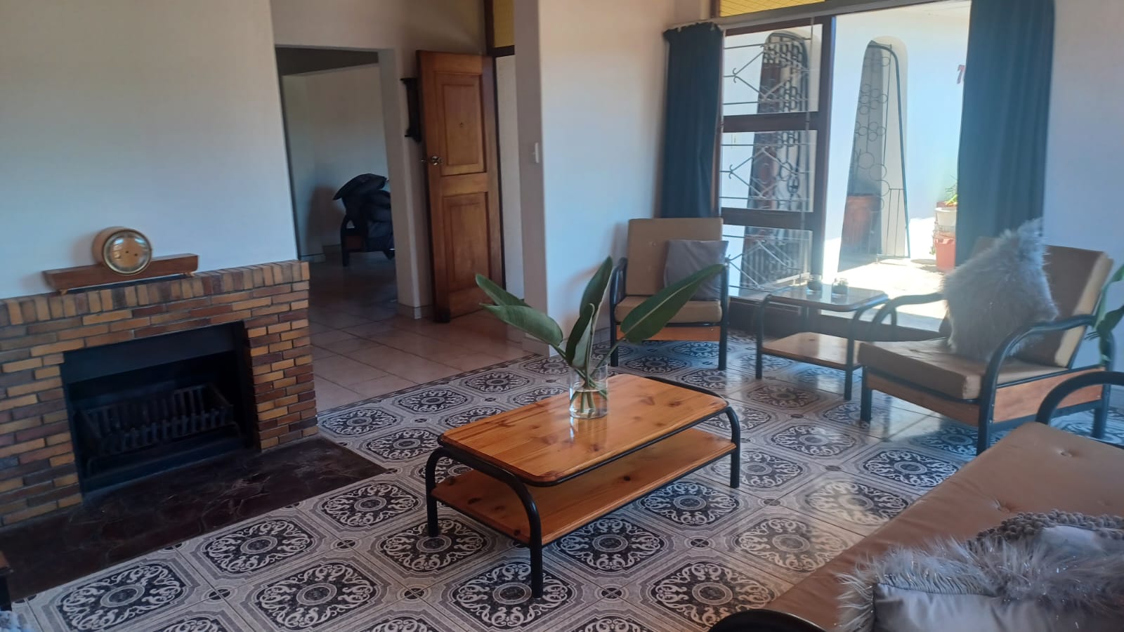 4 Bedroom Property for Sale in Oakglen Western Cape